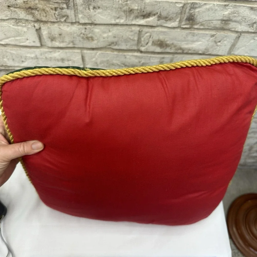 Vintage Old World Santa Claus Christmas Pillow 15x15‎ Snow St. Nick Holiday Gold